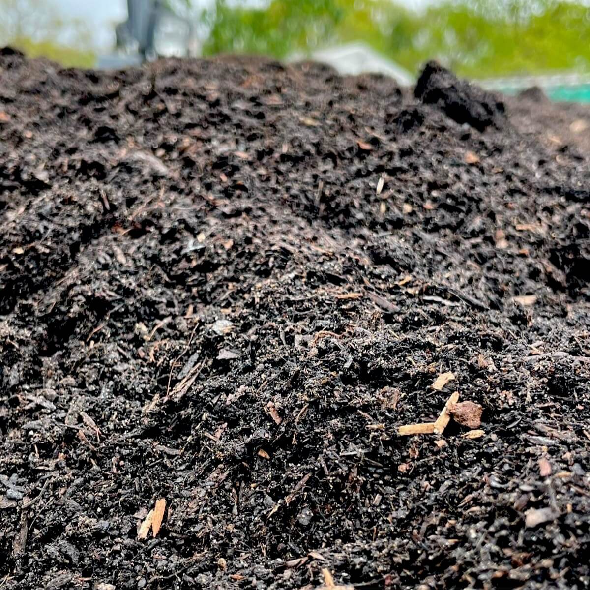 Premium Garden Compost - Organic Peat Free | Multi Purpose Compost & Soil Conditioner in Devizes